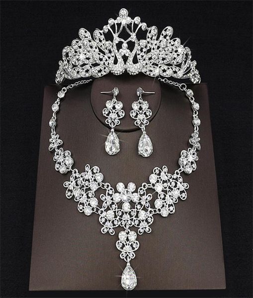 2018 drop rhinestone wedding jewelry set necklace crown tiaras crown earrings headwear beading three piece party bridal acc9038648, White
2018 drop rhinestone wedding jewelry set necklace crown tiaras crown earrings headwear beading three piece party bridal acc9038648, White