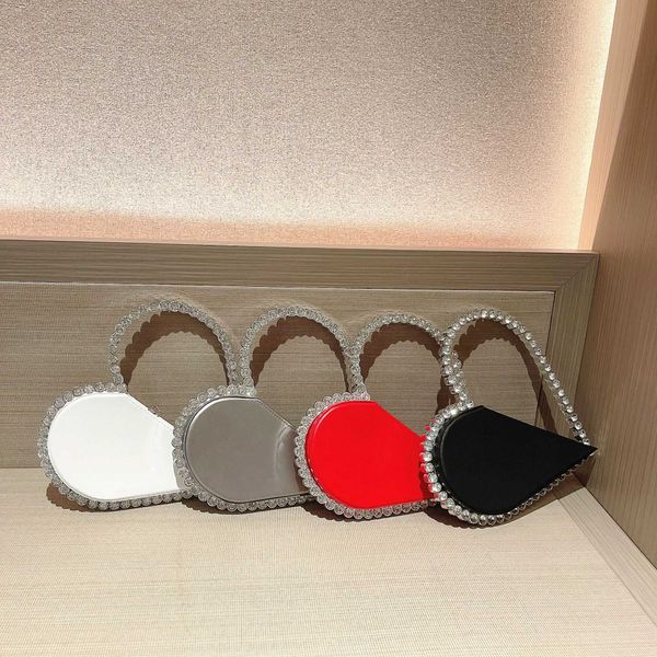 2023 party bithday clutch handbag design ladies rhinestone love banquet handbag dinner bag women's sparkling heart bag
2023 party bithday clutch handbag design ladies rhinestone love banquet handbag dinner bag women's sparkling heart bag