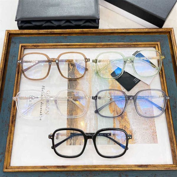 men's luxury designer the same type of frame letter leg myopia female plain face small, White;black
men's luxury designer the same type of frame letter leg myopia female plain face small, White;black