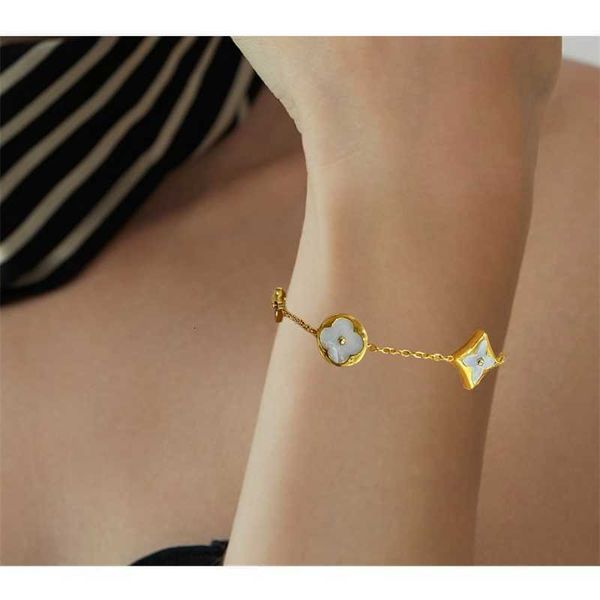 2023 new ins style premium feel fritillaria fourleaf grass bracelet titanium steel plated 18k gold non fading, Black
2023 new ins style premium feel fritillaria fourleaf grass bracelet titanium steel plated 18k gold non fading, Black