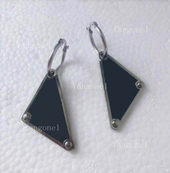 2021 charm fashion hiphop style womens ean simple letter earrings for woman gifts9122400, Golden
2021 charm fashion hiphop style womens ean simple letter earrings for woman gifts9122400, Golden