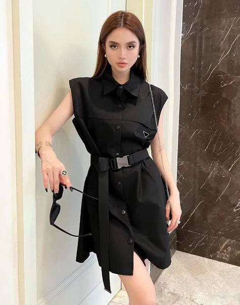 casual dresses trench coat dresses triangle womens sleeveless midi dress female single row button fastening long dress, Black;gray
casual dresses trench coat dresses triangle womens sleeveless midi dress female single row button fastening long dress, Black;gray
