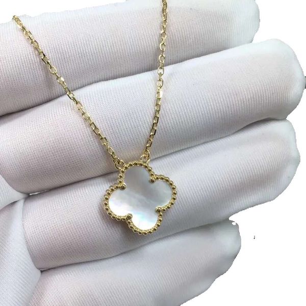 

Designer Vanly Cleefly Clover Womens Fashion 15mm Flowers Four-leaf Pendant Necklace Jewelry for Neck Gold Chain Necklaces Christmas gift jewelry of high quality