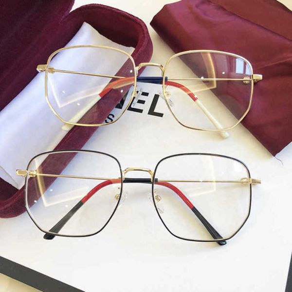 80% off fashion men's outdoor sunglasses ni ni's same model can be matched with myopia frame female square anti blue light student, White;black
80% off fashion men's outdoor sunglasses ni ni's same model can be matched with myopia frame female square anti blue light student, White;black