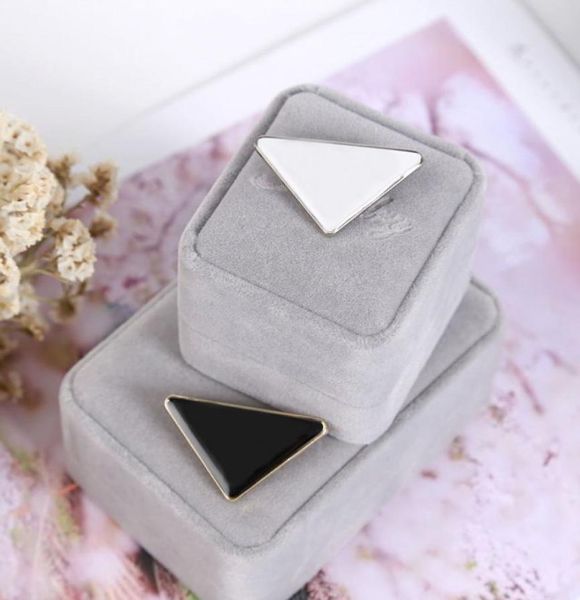 metal triangle letter brooch women girl brooches suit lapel pin white black fashion jewelry accessories4907118, Gray
metal triangle letter brooch women girl brooches suit lapel pin white black fashion jewelry accessories4907118, Gray
