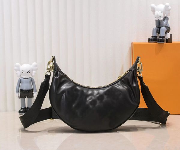 designer cowhide embroidery letter over the moon bags women shoulder crossbody shoulder bag luxury handbags lady purses hobo underarm messen, Black;red
designer cowhide embroidery letter over the moon bags women shoulder crossbody shoulder bag luxury handbags lady purses hobo underarm messen, Black;red