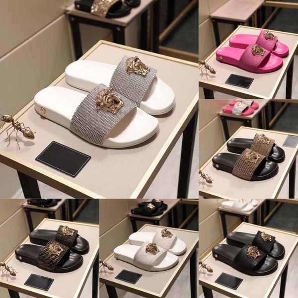 2024 Paris Women luxurys famous designers sandals Slippers fashion Summer Girls sandale Beach womens sandal Slides Flip Flops shoes 35-46
2024 Paris Women luxurys famous designers sandals Slippers fashion Summer Girls sandale Beach womens sandal Slides Flip Flops shoes 35-46