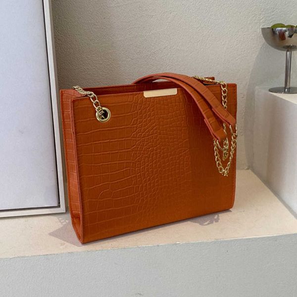 retro fashion shoulder bags for women new casual chain shoulder bags horizontal square crossbody fashion tote bags 230308
retro fashion shoulder bags for women new casual chain shoulder bags horizontal square crossbody fashion tote bags 230308