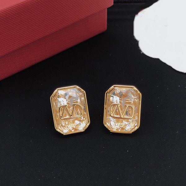 designer earring letter v logo stud earing luxury women fashion hoop jewelry metal valentinoity earring mhgfkj dfdf, Golden;silver
designer earring letter v logo stud earing luxury women fashion hoop jewelry metal valentinoity earring mhgfkj dfdf, Golden;silver