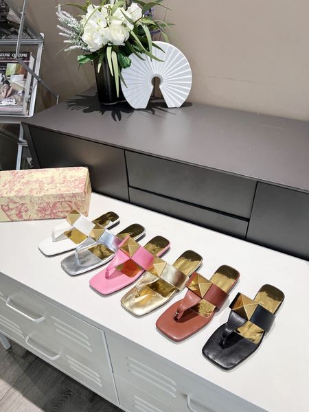designer slippers clip toe woman sandals casual female flats slides beach footwear new ladies fashion footwear, Black
designer slippers clip toe woman sandals casual female flats slides beach footwear new ladies fashion footwear, Black