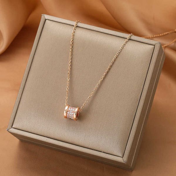 korean 18k rose jinbao home three row diamond exquisite small manyao steel necklace women's net red high-grade sense clavicle chain, Silver
korean 18k rose jinbao home three row diamond exquisite small manyao steel necklace women's net red high-grade sense clavicle chain, Silver