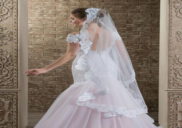 fingertip length wedding veils bridal accessories dropveil lace appliques bride 1t white ivory veils with comb9832772, Black
fingertip length wedding veils bridal accessories dropveil lace appliques bride 1t white ivory veils with comb9832772, Black