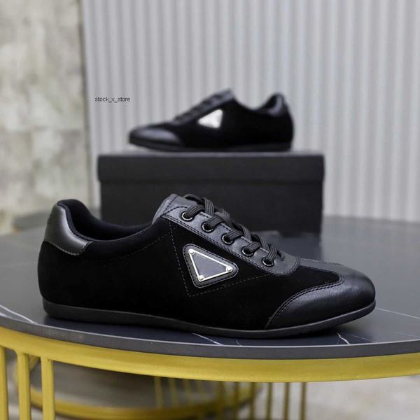 fashion sport-look enameled metal triangle sneakers shoes men's black rubber sole man casual walking famous americas cup outdoor runner
fashion sport-look enameled metal triangle sneakers shoes men's black rubber sole man casual walking famous americas cup outdoor runner