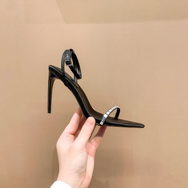 designer sandals women shoes luxury gloria sandals in crepe satin with rhinestones open toes high heel eu35-40 with box party, Black
designer sandals women shoes luxury gloria sandals in crepe satin with rhinestones open toes high heel eu35-40 with box party, Black
