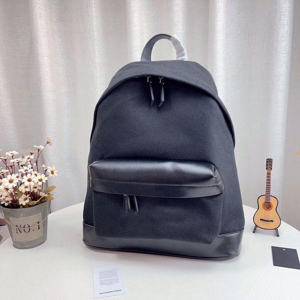 men backpacks designer fashion schoolbag large capacity boy travel backpack classic rope buckle lapbag with quality
men backpacks designer fashion schoolbag large capacity boy travel backpack classic rope buckle lapbag with quality