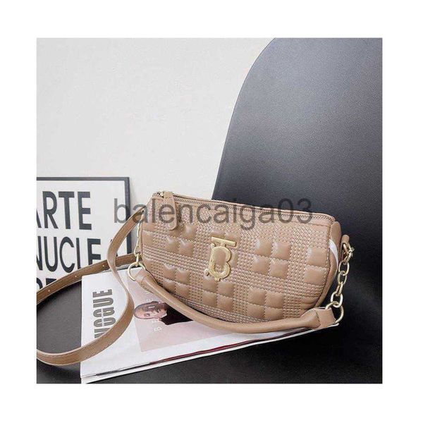 designer burbrery tb bag tote shoulder messenger handbag mens womans luxurious new vintage fashion leather large capacity single shoulder zi
designer burbrery tb bag tote shoulder messenger handbag mens womans luxurious new vintage fashion leather large capacity single shoulder zi