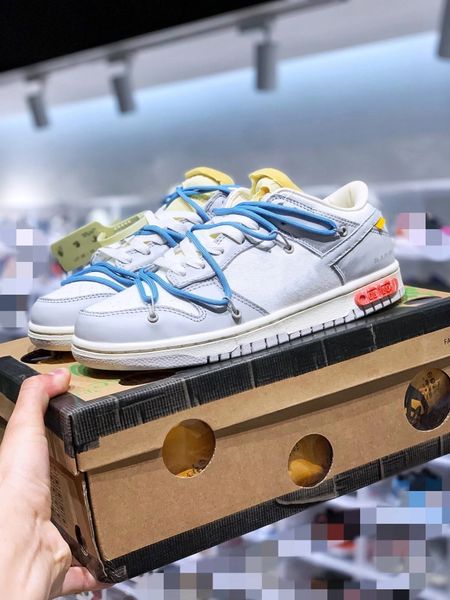 2023 wholesale shoes sb dunks low sail neutral grey battle blue outdoor sneaker sports with box sneakers top
2023 wholesale shoes sb dunks low sail neutral grey battle blue outdoor sneaker sports with box sneakers top