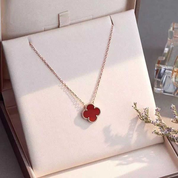 fanjia version four leaf grass necklace 18k rose gold agate pendant korean women's cross chain, Silver
fanjia version four leaf grass necklace 18k rose gold agate pendant korean women's cross chain, Silver