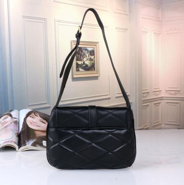 designer bag women hand bag shoulder bags clutch flap totes bags genuine leather wallet purse letters solid hasp waist square stripes luxury
designer bag women hand bag shoulder bags clutch flap totes bags genuine leather wallet purse letters solid hasp waist square stripes luxury