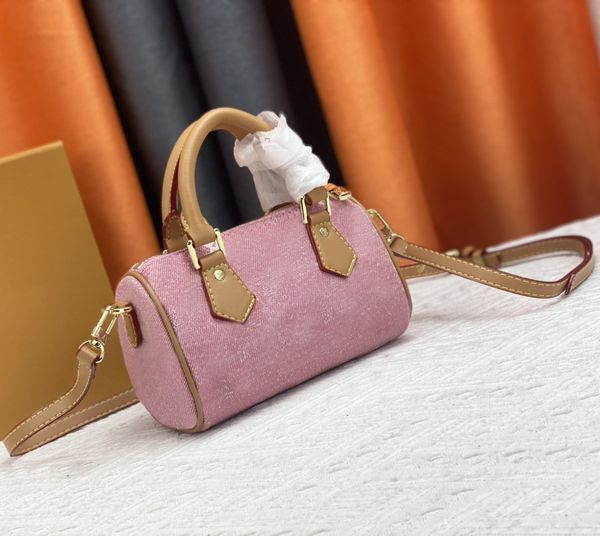 designer womens shoulder bag luxury nano speedy handbags flowers letter leather mini tote denim fabric crossbody bags ladies fashion makeup
designer womens shoulder bag luxury nano speedy handbags flowers letter leather mini tote denim fabric crossbody bags ladies fashion makeup