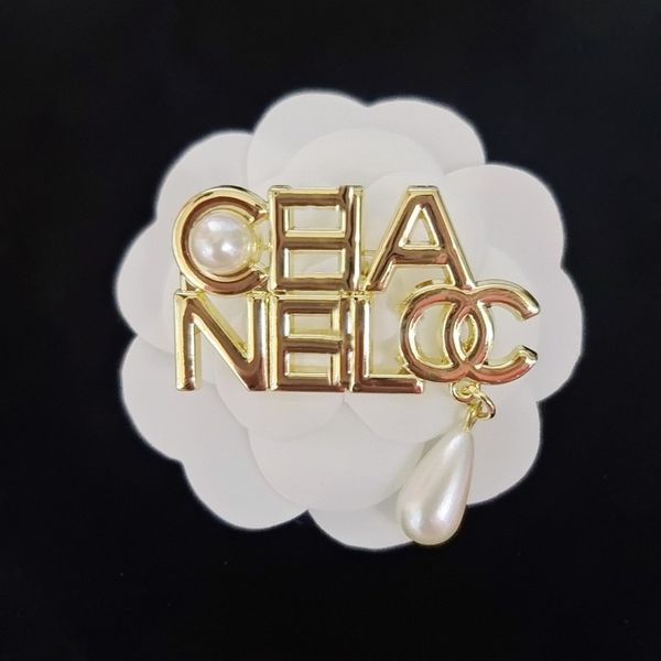 noddy badge broche designer brooch brooches pin jewelry woman brooches silver gold men brand luxury pins women crystal rhinestone pearl lett, Gray
noddy badge broche designer brooch brooches pin jewelry woman brooches silver gold men brand luxury pins women crystal rhinestone pearl lett, Gray