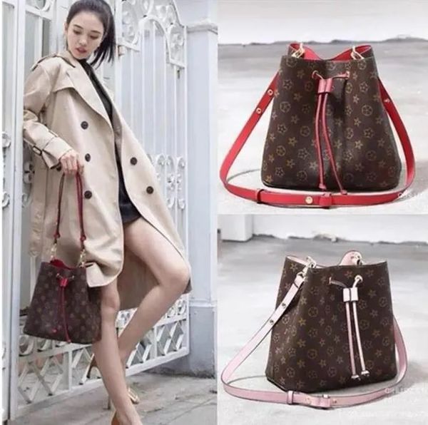 ladies bag vintage bucket bags handbag flower purses women tote brand letter genuine leather crossbody shoulder bag wallet
ladies bag vintage bucket bags handbag flower purses women tote brand letter genuine leather crossbody shoulder bag wallet
