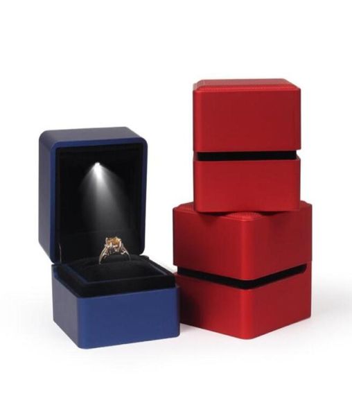 whole led lighted gift box earring ring wedding black jewelry display ring packaging jewelry box earring gift lights boxes a019187206, Black;white
whole led lighted gift box earring ring wedding black jewelry display ring packaging jewelry box earring gift lights boxes a019187206, Black;white