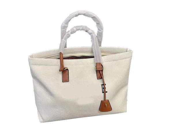 designer bag women's bag new large capacity tote bag shopping bag portable underarm bag
designer bag women's bag new large capacity tote bag shopping bag portable underarm bag