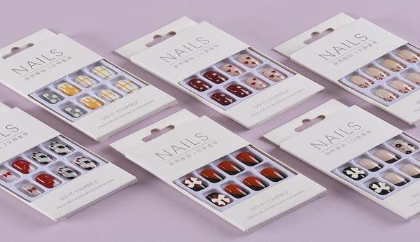 24pcsbox false nails full cover uv gel glitter short false nail artificial tips for decorated design press on nails art fake exte1835235, Red;gold
24pcsbox false nails full cover uv gel glitter short false nail artificial tips for decorated design press on nails art fake exte1835235, Red;gold