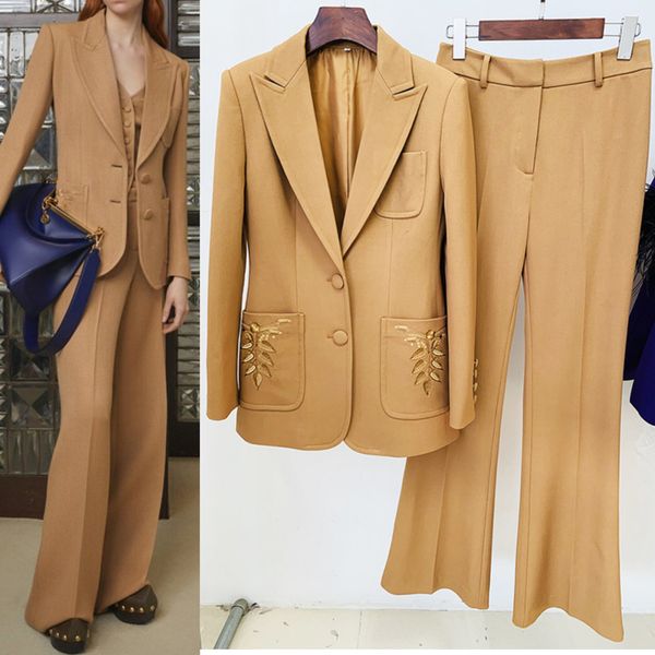 high-quality office lady classic suits embroidery khaki blazer and pants, White;black
high-quality office lady classic suits embroidery khaki blazer and pants, White;black