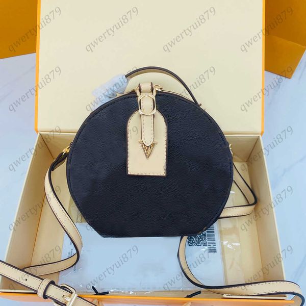 designer bags fashion brand luxury design round one shoulder crossbody bag women's fashion rounded bags old flower rounding cake bag ha
designer bags fashion brand luxury design round one shoulder crossbody bag women's fashion rounded bags old flower rounding cake bag ha