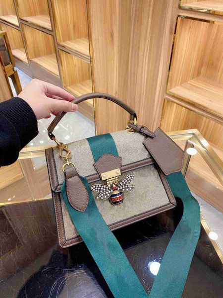 ggity 2021 luxurys classic designers shoulder bags leather handbags girl fashion women cross body metallic chain crossbody totes bees bag ha
ggity 2021 luxurys classic designers shoulder bags leather handbags girl fashion women cross body metallic chain crossbody totes bees bag ha