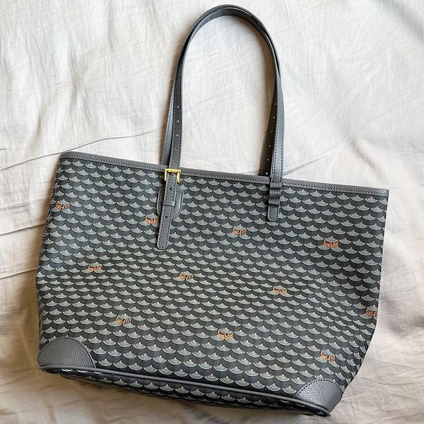 designer bags leather bag large capacity shoulder cowhide hand mother lichee grain head layer bucketclassic tote bag the row gnvi
designer bags leather bag large capacity shoulder cowhide hand mother lichee grain head layer bucketclassic tote bag the row gnvi