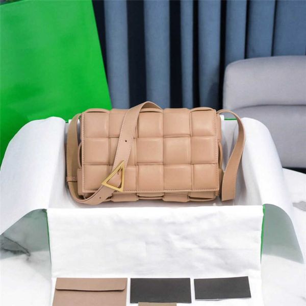 designer bottegas bags venetas cassettess luxury maxi intrecciato cassettes crossbody bag nude cream beige leather 7a quality size 26188cm