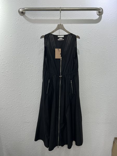 2023 spring/summer new dress black nylon print logo sleeveless dress drawstring waist zipper long dress, Black;gray
2023 spring/summer new dress black nylon print logo sleeveless dress drawstring waist zipper long dress, Black;gray