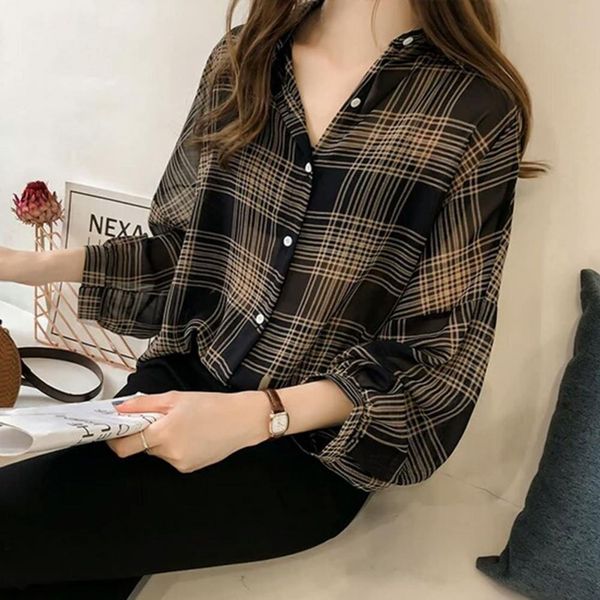 women's blouses shirts ladies lapel batwing long sleeve buttons placket women classic plaid print casual thin female clothing 230404, White
women's blouses shirts ladies lapel batwing long sleeve buttons placket women classic plaid print casual thin female clothing 230404, White