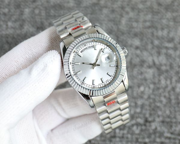 Brand designer mens watch Fashion day date quartz automatic wristwatches luxury watch Leather daydate Moon Phase movement men women watches Luxury top watches
Brand designer mens watch Fashion day date quartz automatic wristwatches luxury watch Leather daydate Moon Phase movement men women watches Luxury top watches