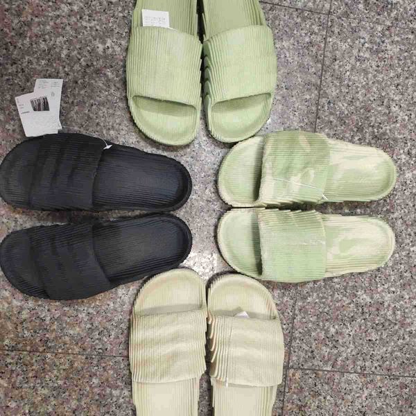 letter22 coconut letter fashion men's slippers women's couples sandals slippers men's beach slippers foreign trade bathroom, Black
letter22 coconut letter fashion men's slippers women's couples sandals slippers men's beach slippers foreign trade bathroom, Black