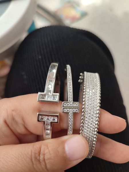 gold luxury link chain diamond bracelets pendants for women men open designer jewelry fashion party christmas wedding gifts birthday evening, Black
gold luxury link chain diamond bracelets pendants for women men open designer jewelry fashion party christmas wedding gifts birthday evening, Black