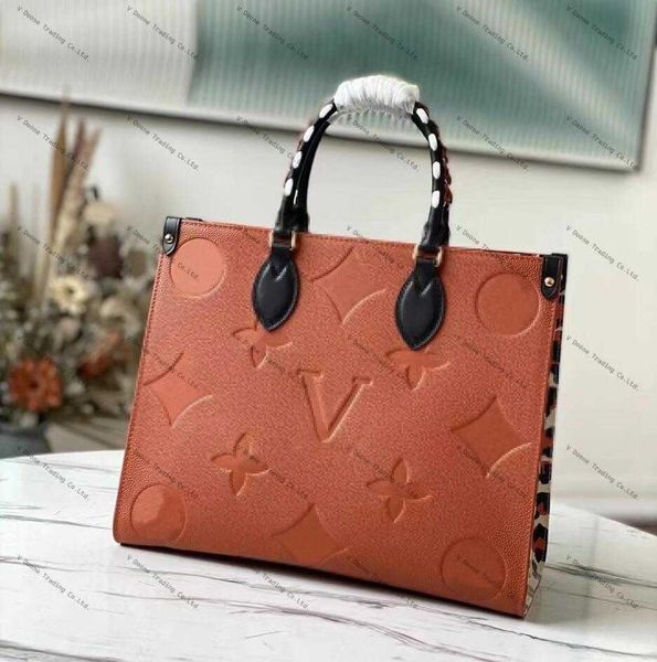 designer onthego handbags women leather shoulder bags leopard splicing crossbody bag messenger bags designers handbag tote purse m58521
designer onthego handbags women leather shoulder bags leopard splicing crossbody bag messenger bags designers handbag tote purse m58521