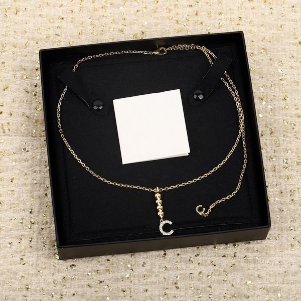 2023 luxury quality charm pendant necklace with diamond in 18k gold plated have box 4pcs heart shape stamp ps7794a, Golden
2023 luxury quality charm pendant necklace with diamond in 18k gold plated have box 4pcs heart shape stamp ps7794a, Golden