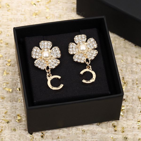2023 luxury quality charm drop earring with sparkly diamond in 18k gold plated have box stamp ps7792a, Golden
2023 luxury quality charm drop earring with sparkly diamond in 18k gold plated have box stamp ps7792a, Golden