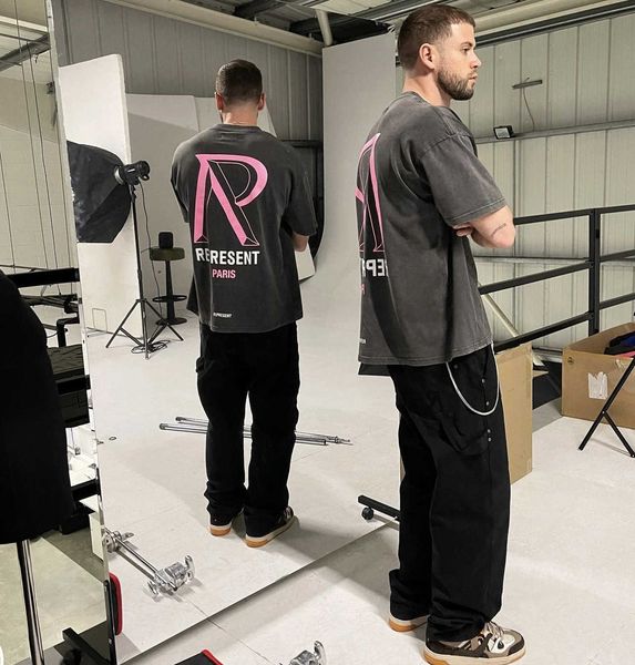men's t-shirts represent represent london limited color letter banner high street distressed loose short sleeve t-shirt shirts loa4, White;black
men's t-shirts represent represent london limited color letter banner high street distressed loose short sleeve t-shirt shirts loa4, White;black