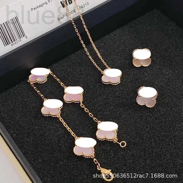 chain designer four leaf grass five flower bracelet for women, rose gold, niche design, mesh red earrings, four fashionable and versatile 71, Black
chain designer four leaf grass five flower bracelet for women, rose gold, niche design, mesh red earrings, four fashionable and versatile 71, Black