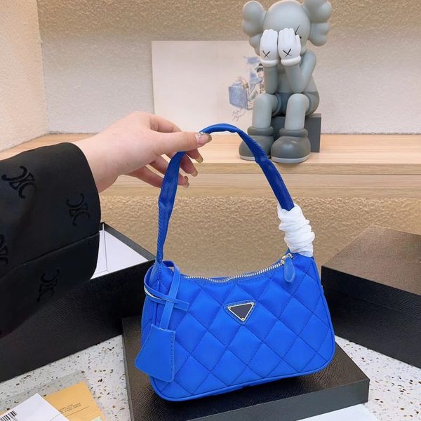 23ss is designer bag fashion personality atmosphere fashion bag classic temperament commuter underarm bag
23ss is designer bag fashion personality atmosphere fashion bag classic temperament commuter underarm bag