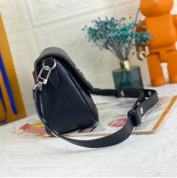 buci designer bag shoulder bag women crossbody bags classic leather luxury sacs woman crossbody purse fashion leather evening handbag gracef
buci designer bag shoulder bag women crossbody bags classic leather luxury sacs woman crossbody purse fashion leather evening handbag gracef