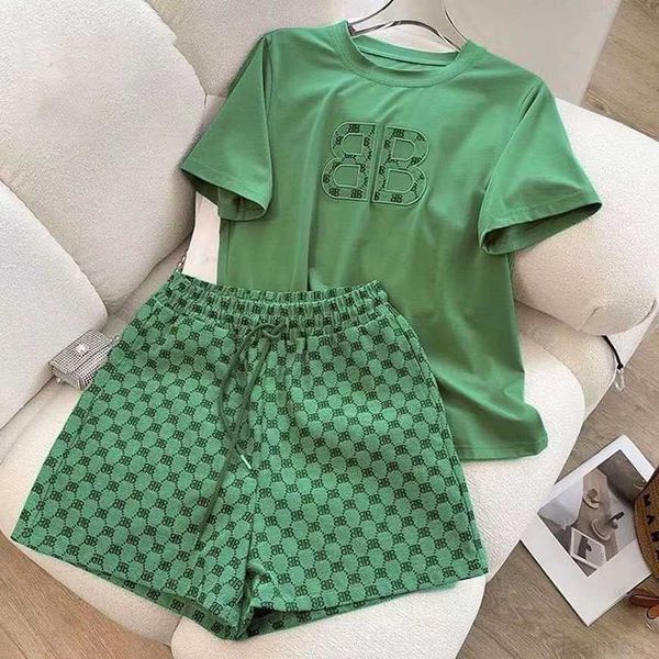 2023 new designer summer womens tracksuits leisure sports suit loose design embroidered sleeve shorts two-piece casual women short sleeve, Gray
2023 new designer summer womens tracksuits leisure sports suit loose design embroidered sleeve shorts two-piece casual women short sleeve, Gray