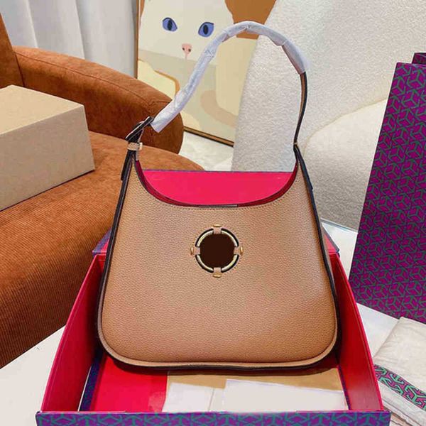 designer underarm bag women handbag letter cutout clutch shoulder packs leather crossbody female purses 220411
designer underarm bag women handbag letter cutout clutch shoulder packs leather crossbody female purses 220411