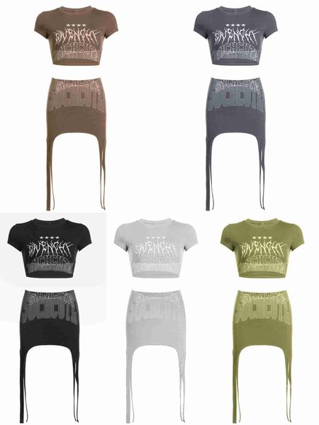 wholesale spring summer women tracksuits short sleeve t-shirt irregular skirt letter print women's two piece skirt set, Gray
wholesale spring summer women tracksuits short sleeve t-shirt irregular skirt letter print women's two piece skirt set, Gray