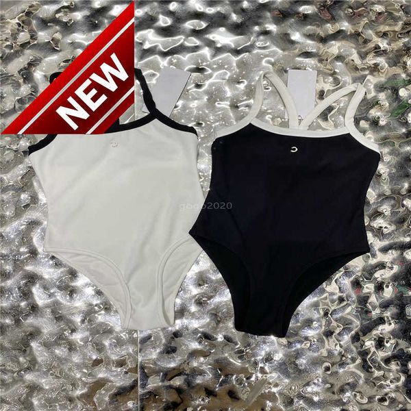 23ss women bikini bathing suits designer swim swimsuit beach wear swimming set with letter crystal button milan runway slim crop one piecee, White;black
23ss women bikini bathing suits designer swim swimsuit beach wear swimming set with letter crystal button milan runway slim crop one piecee, White;black